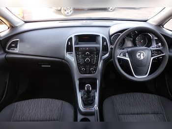 Used Vauxhall Astra 2015 for sale - 78725847: Photo