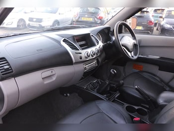 Used Mitsubishi L200 2013 for sale - 77724776: Photo