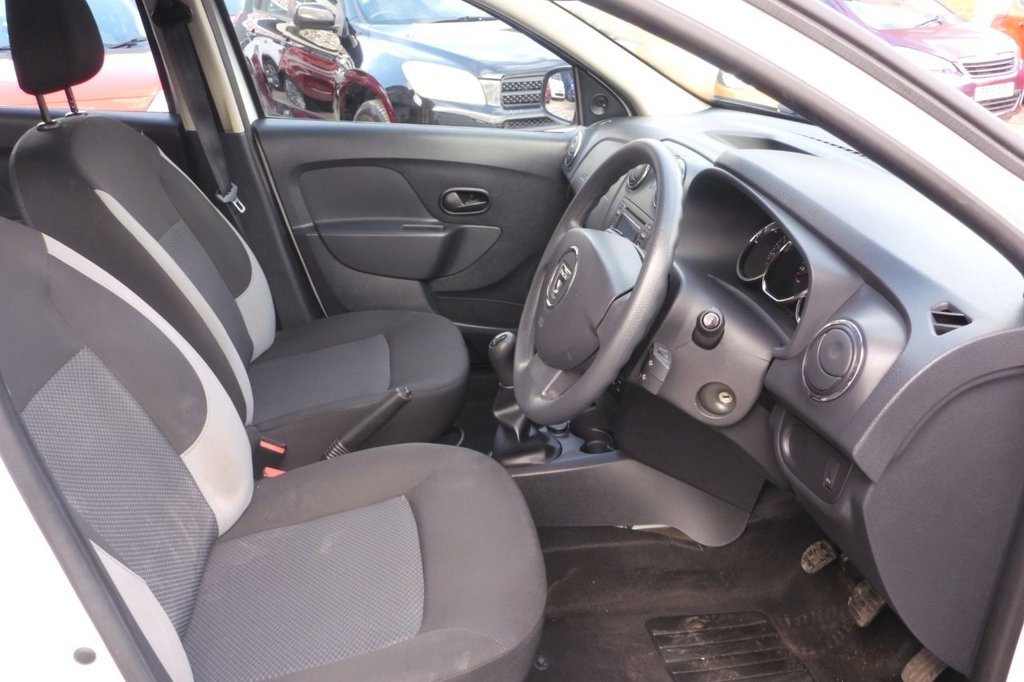 Used Dacia Sandero 2015 for sale - 77820758: Photo 21