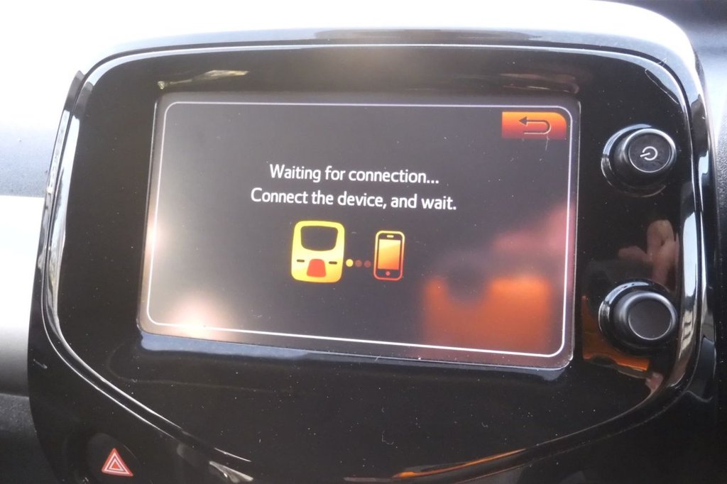 Used Peugeot 108 2015 for sale - 77990972: Photo 21