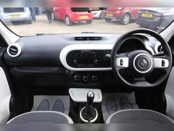 Used Renault Twingo 2016 for sale - 77820905: Photo