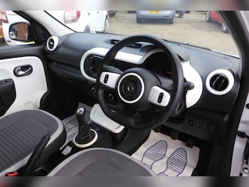 Used Renault Twingo 2016 for sale - 77820905: Photo