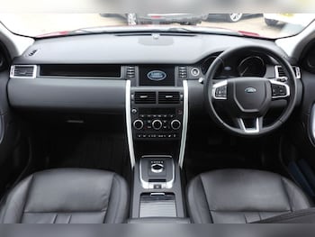 Used Land Rover Discovery Sport 2018 for sale - 79032553: Photo