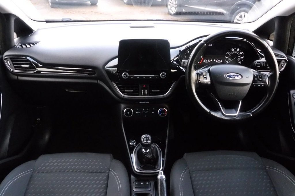 Used Ford Fiesta 2017 for sale - 77724780: Photo 2