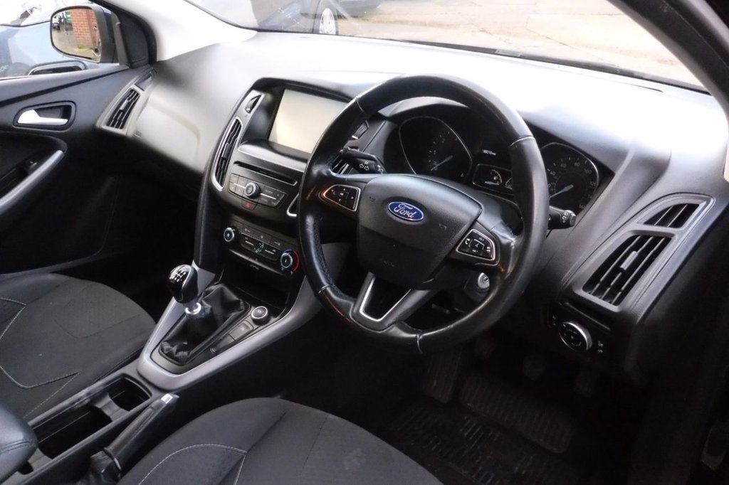 Used Ford Focus 2015 for sale - 77724779: Photo 4