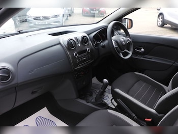 Used Dacia Sandero Stepway 2019 for sale - 78749045: Photo