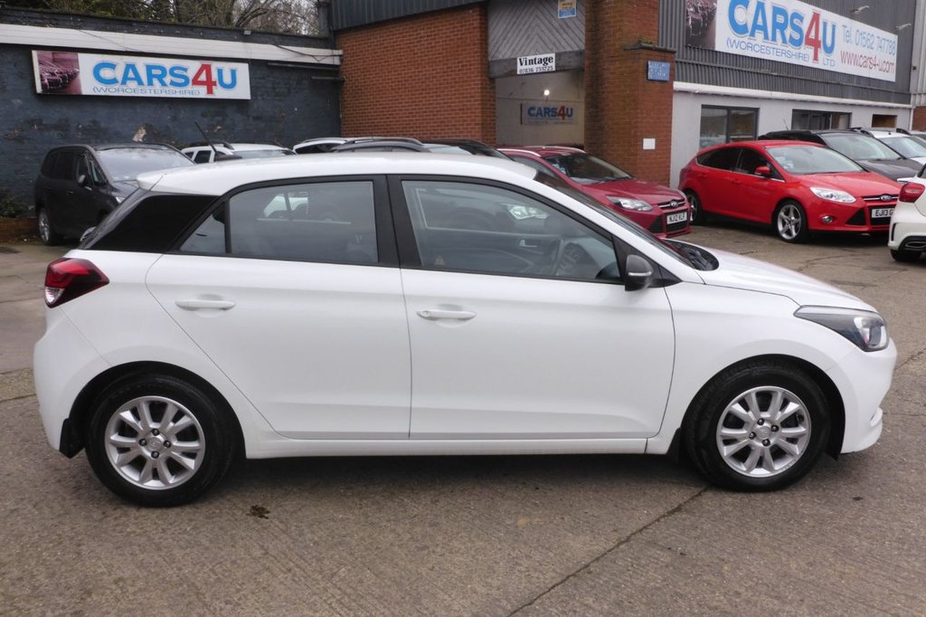 Used Hyundai i20 2016 for sale - 77734259: Photo 15