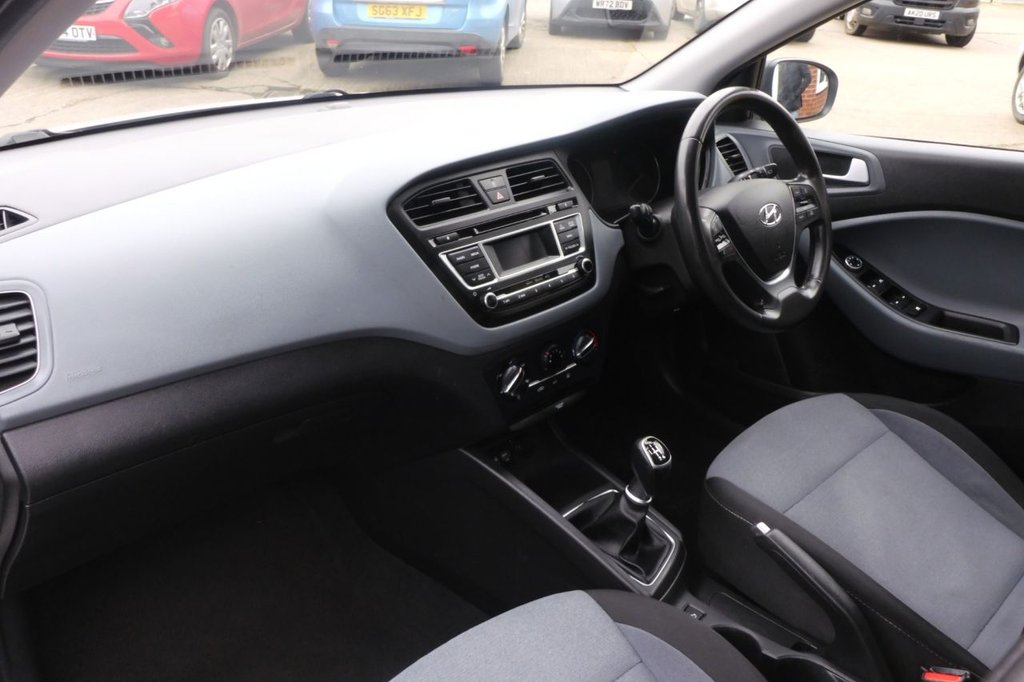 Used Hyundai i20 2016 for sale - 77734259: Photo 18