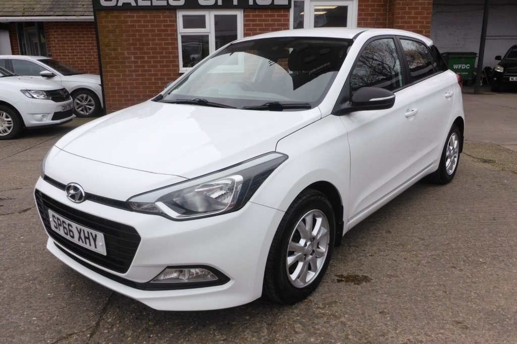 Used Hyundai i20 2016 for sale - 77734259: Photo 9