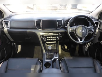 Used Kia Sportage 2017 for sale - 79032259: Photo