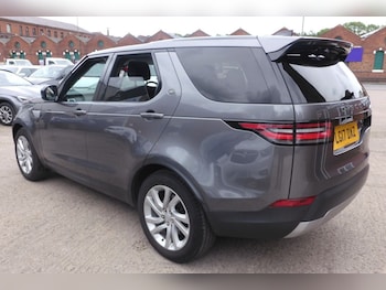 Used Land Rover Discovery 2017 for sale - 78607733: Photo