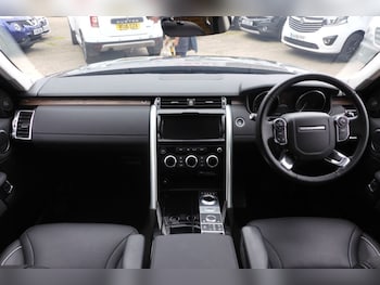Used Land Rover Discovery 2017 for sale - 78607733: Photo