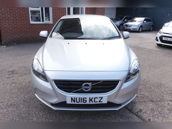 Used Volvo V40 2016 for sale - 79345296: Photo