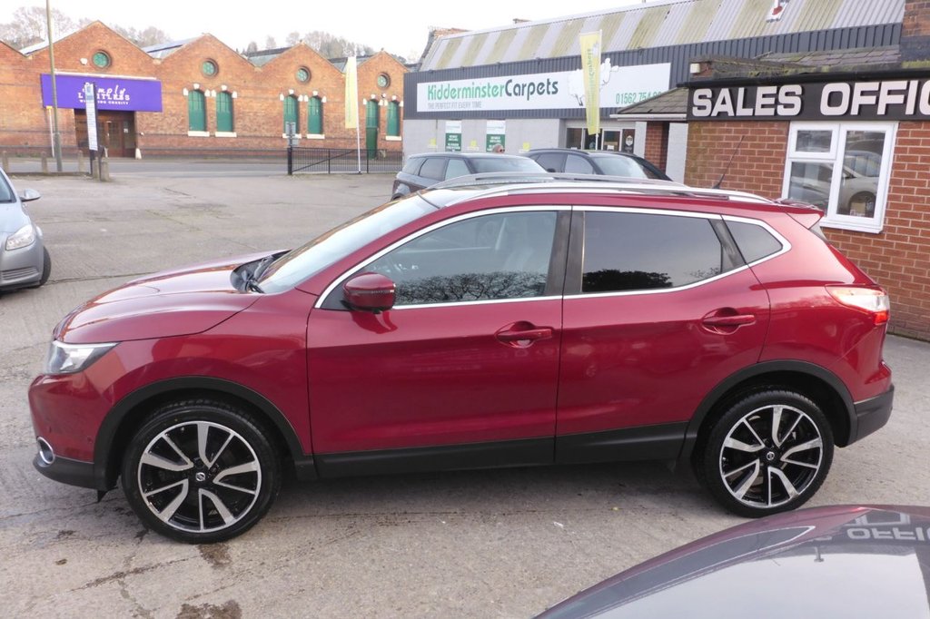 Used Nissan Qashqai 2015 for sale - 77966935: Photo 10
