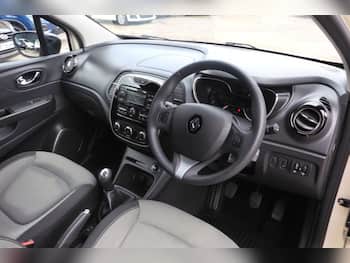 Used Renault Captur 2017 for sale - 79642744: Photo