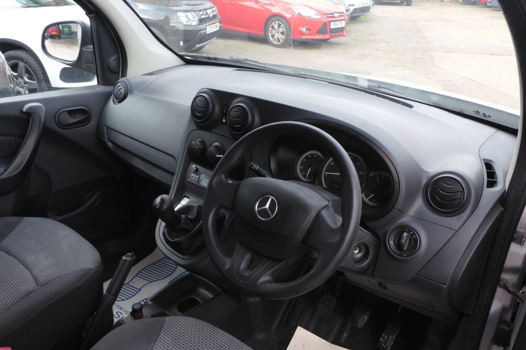 Used Mercedes-Benz Citan 2017 for sale - 77976440: Photo 2