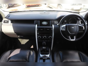 Used Land Rover Discovery Sport 2017 for sale - 78607645: Photo