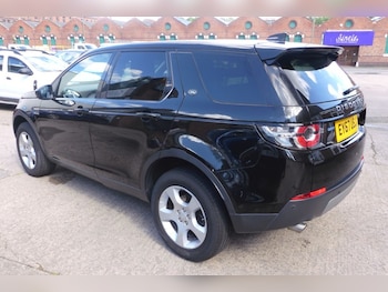Used Land Rover Discovery Sport 2017 for sale - 78607645: Photo