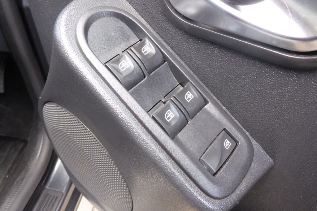 Used Dacia Duster 2017 for sale - 78110238: Photo 25