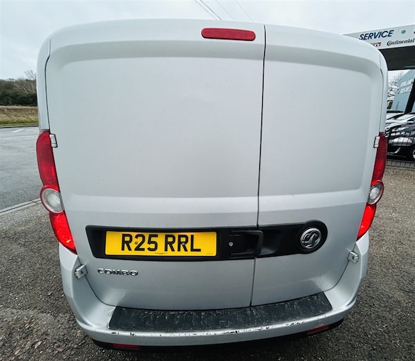 Used Vauxhall Combo 2017 for sale - 75570630: Photo 12