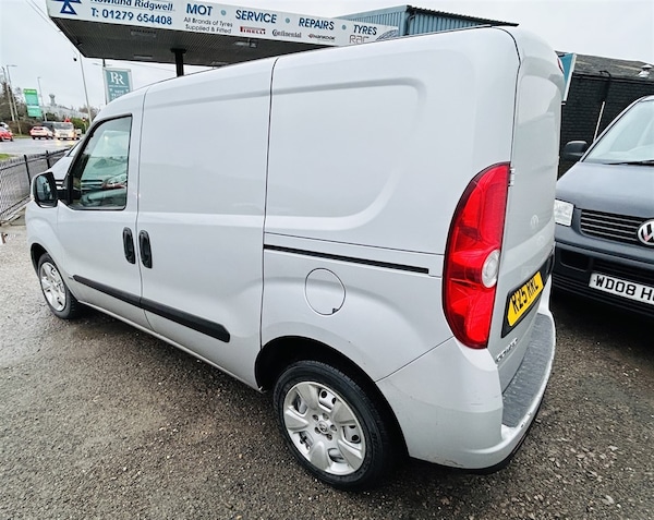 Used Vauxhall Combo 2017 for sale - 75570630: Photo 6