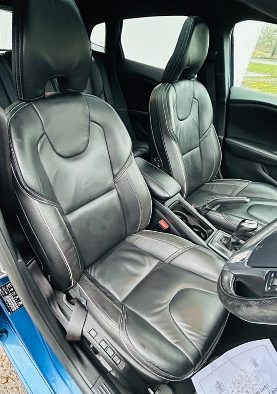 Used Volvo V40 2019 for sale - 75571418: Photo 10