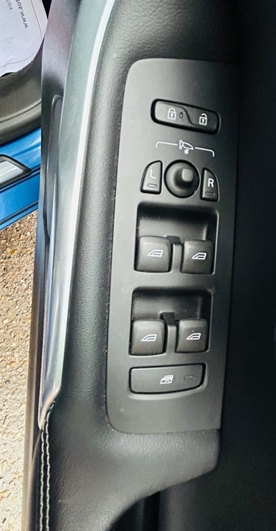 Used Volvo V40 2019 for sale - 75571418: Photo 23