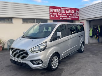 Used Ford Tourneo Custom 2018 for sale - 76205337: Photo