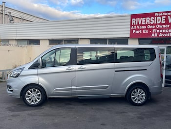 Used Ford Tourneo Custom 2018 for sale - 76205337: Photo