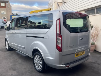 Used Ford Tourneo Custom 2018 for sale - 76205337: Photo