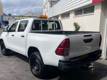 Used Toyota Hilux 2018 for sale - 74692659: Photo