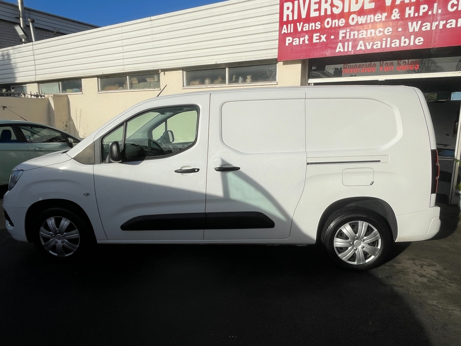 Used Vauxhall Combo 2020 for sale - 76599477: Photo 3
