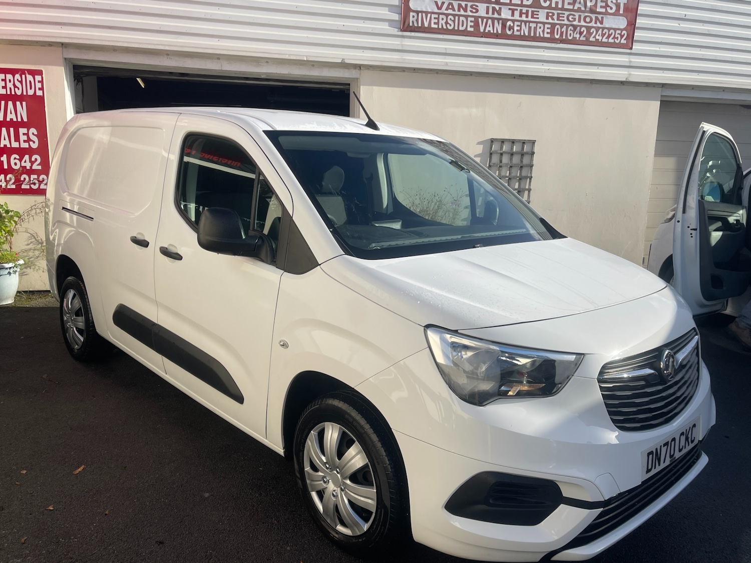 Used Vauxhall Combo 2020 for sale - 76599477: Photo 6