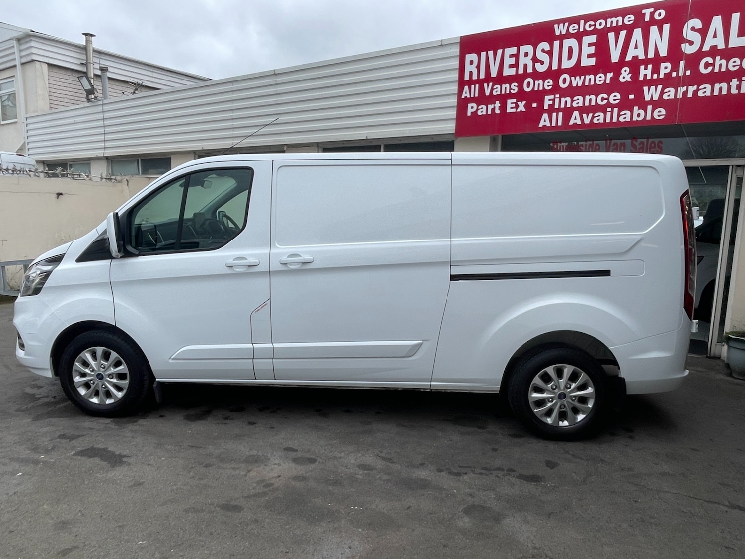 Used Ford Transit Custom 2023 for sale - 77902612: Photo 3