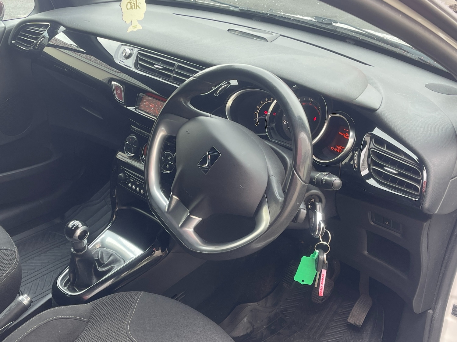 Used Citroen DS3 2010 for sale - 78210467: Photo 10