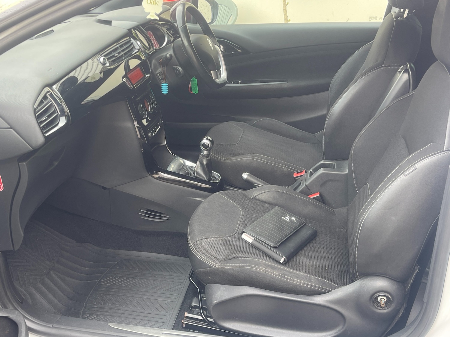 Used Citroen DS3 2010 for sale - 78210467: Photo 12