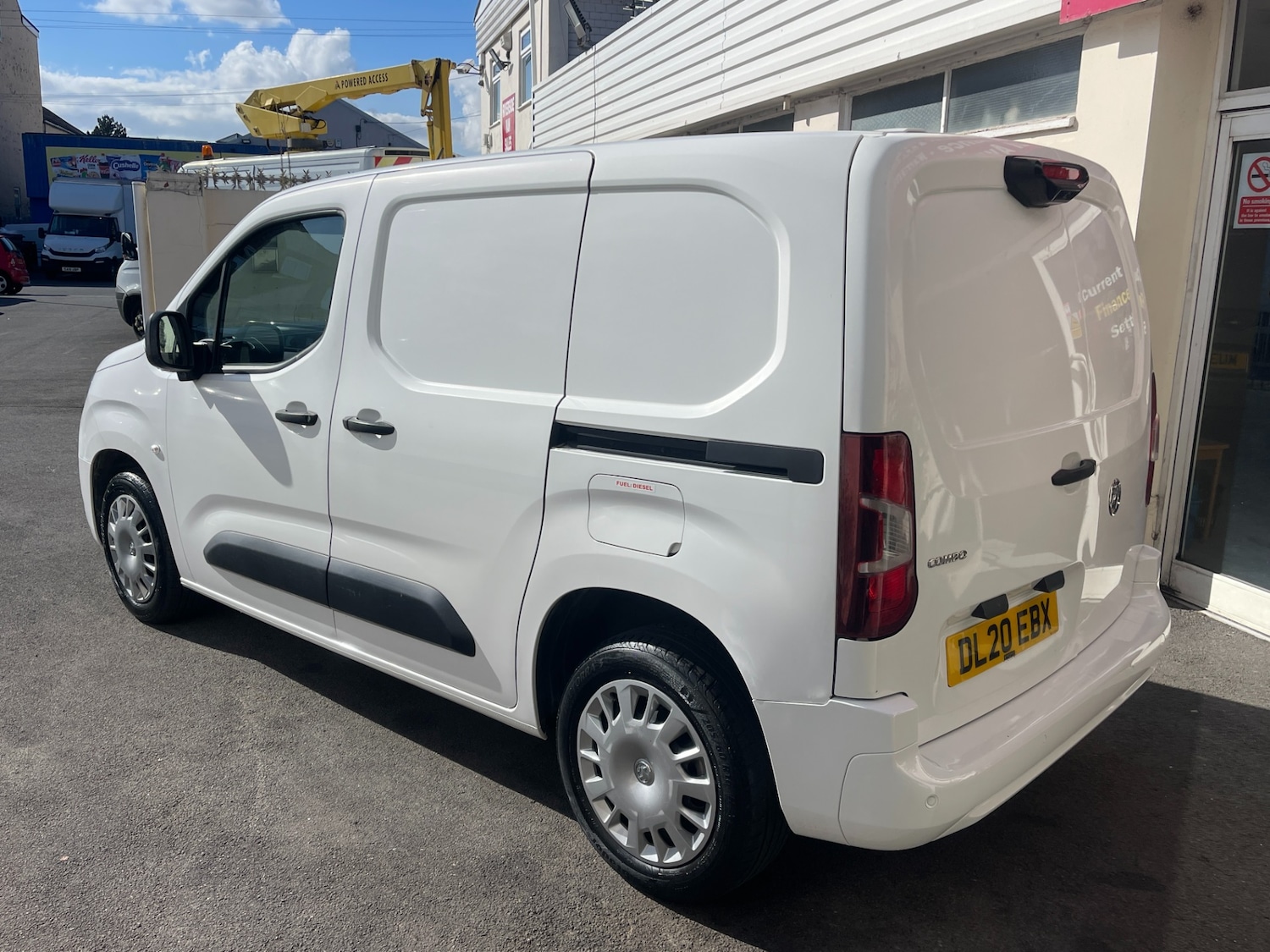 Used Vauxhall Combo 2020 for sale - 76037537: Photo 4