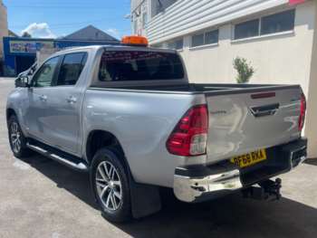 Used Toyota Hilux 2018 for sale - 74694423: Photo