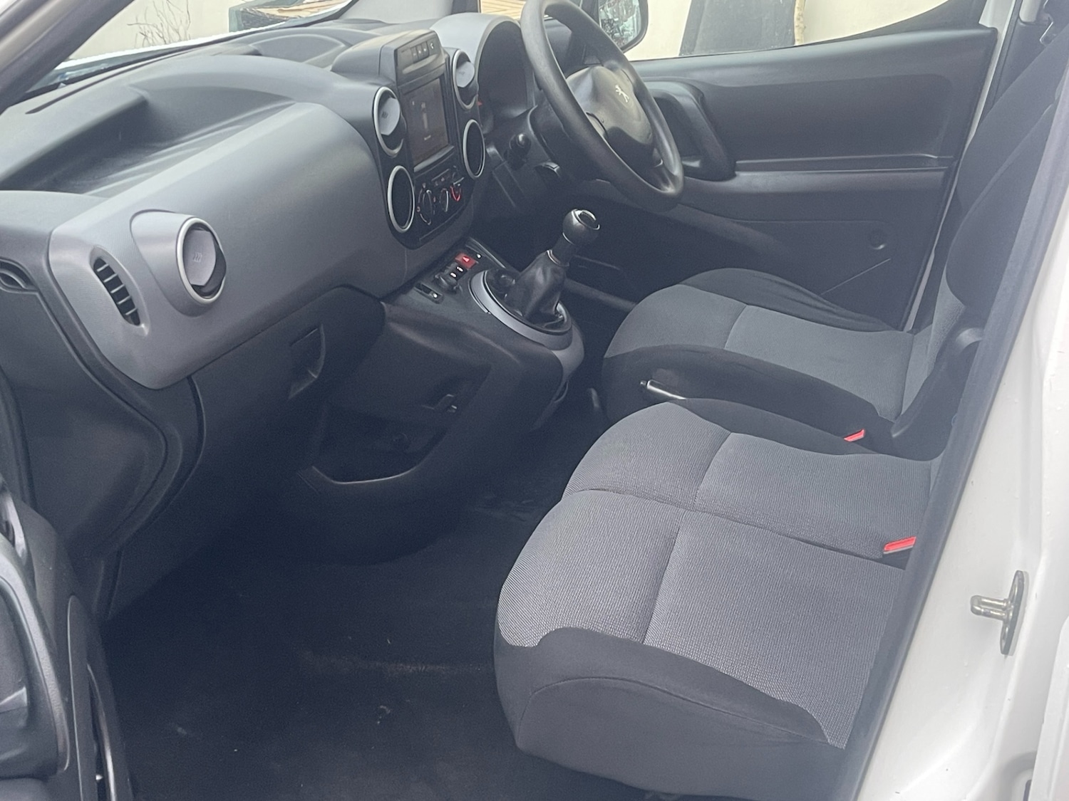 Used Peugeot Partner 2017 for sale - 77380760: Photo 10