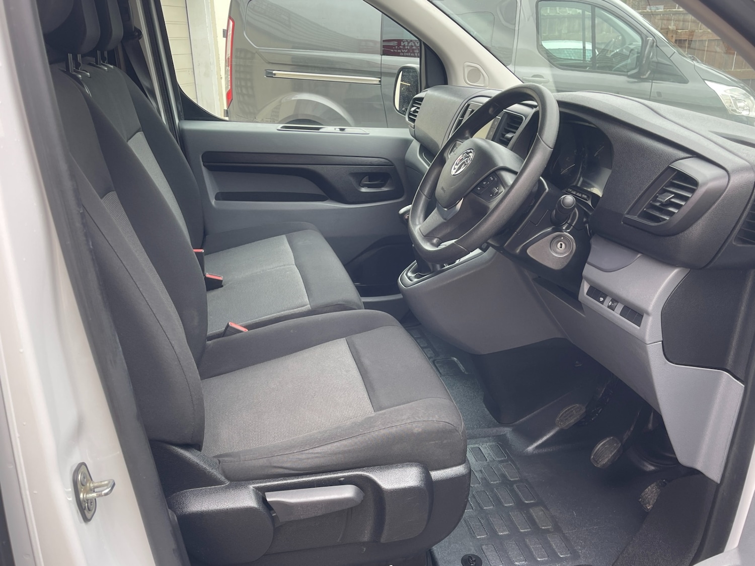 Used Vauxhall Vivaro 2022 for sale - 78091187: Photo 7