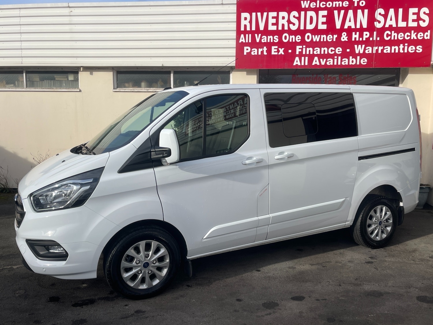 Used Ford Transit Custom 2023 for sale - 77591794: Photo 2
