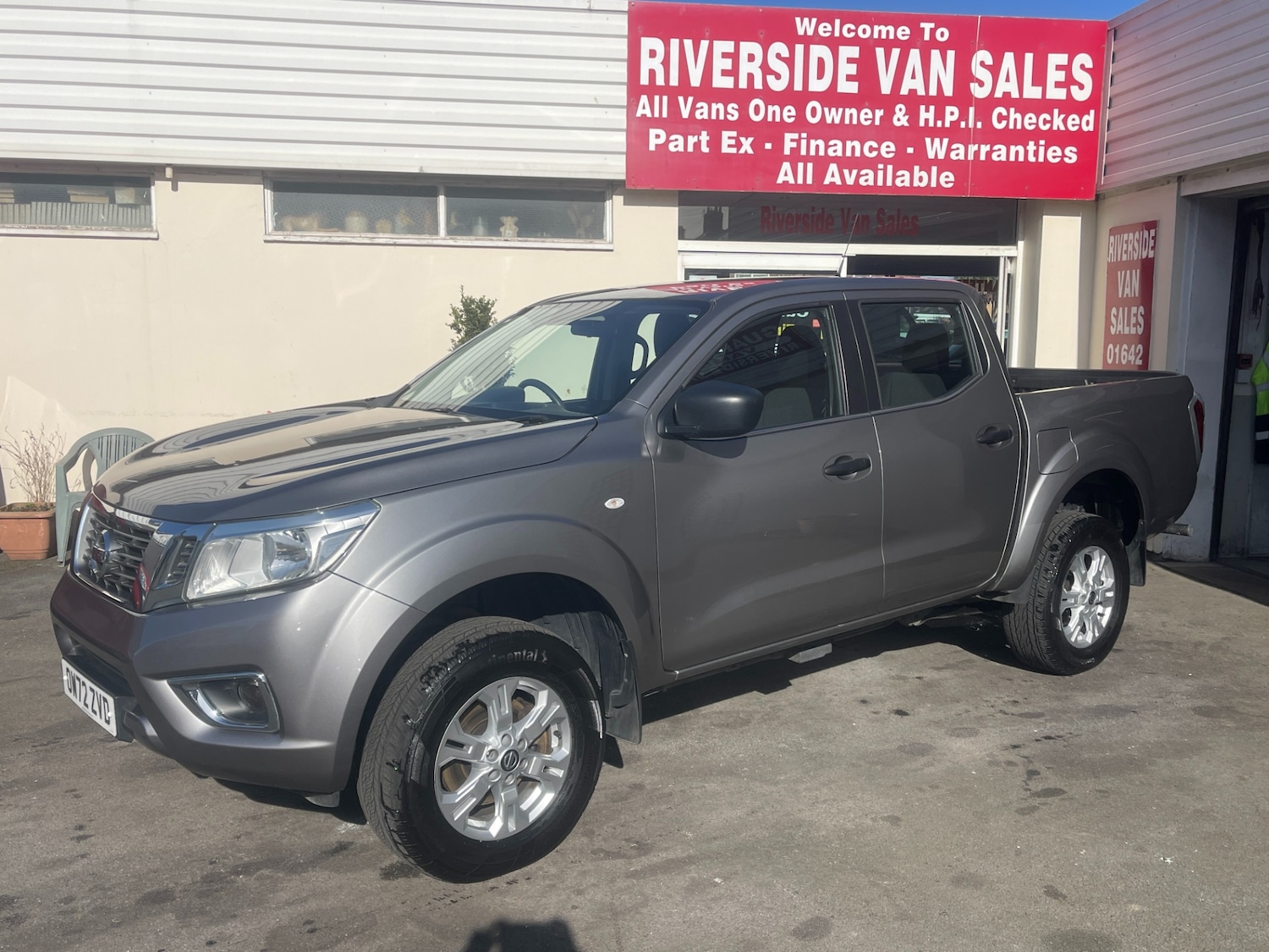 Used Nissan Navara 2023 for sale - 77729981: Photo 2