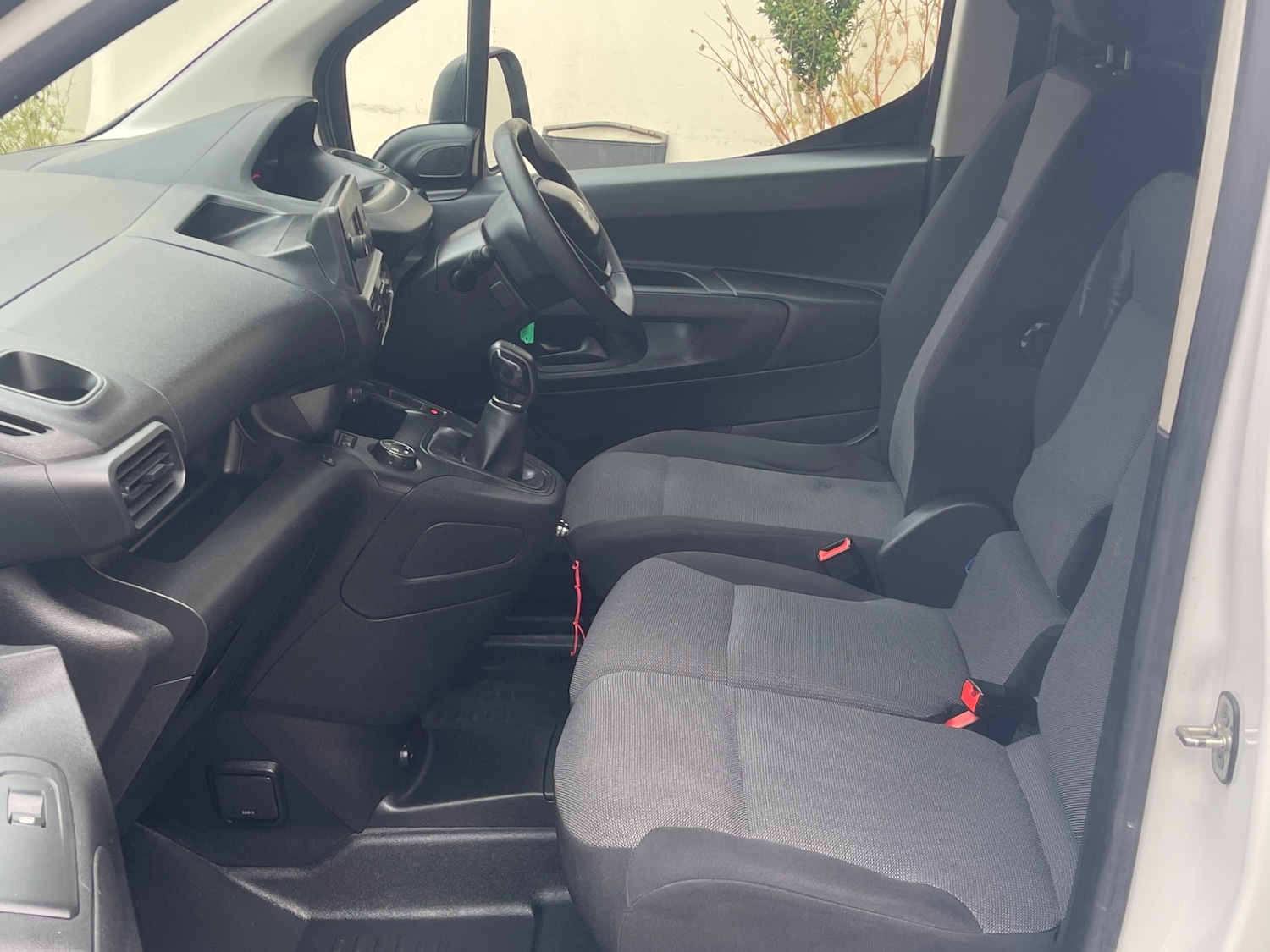 Used Peugeot Partner 2021 for sale - 76005681: Photo 11