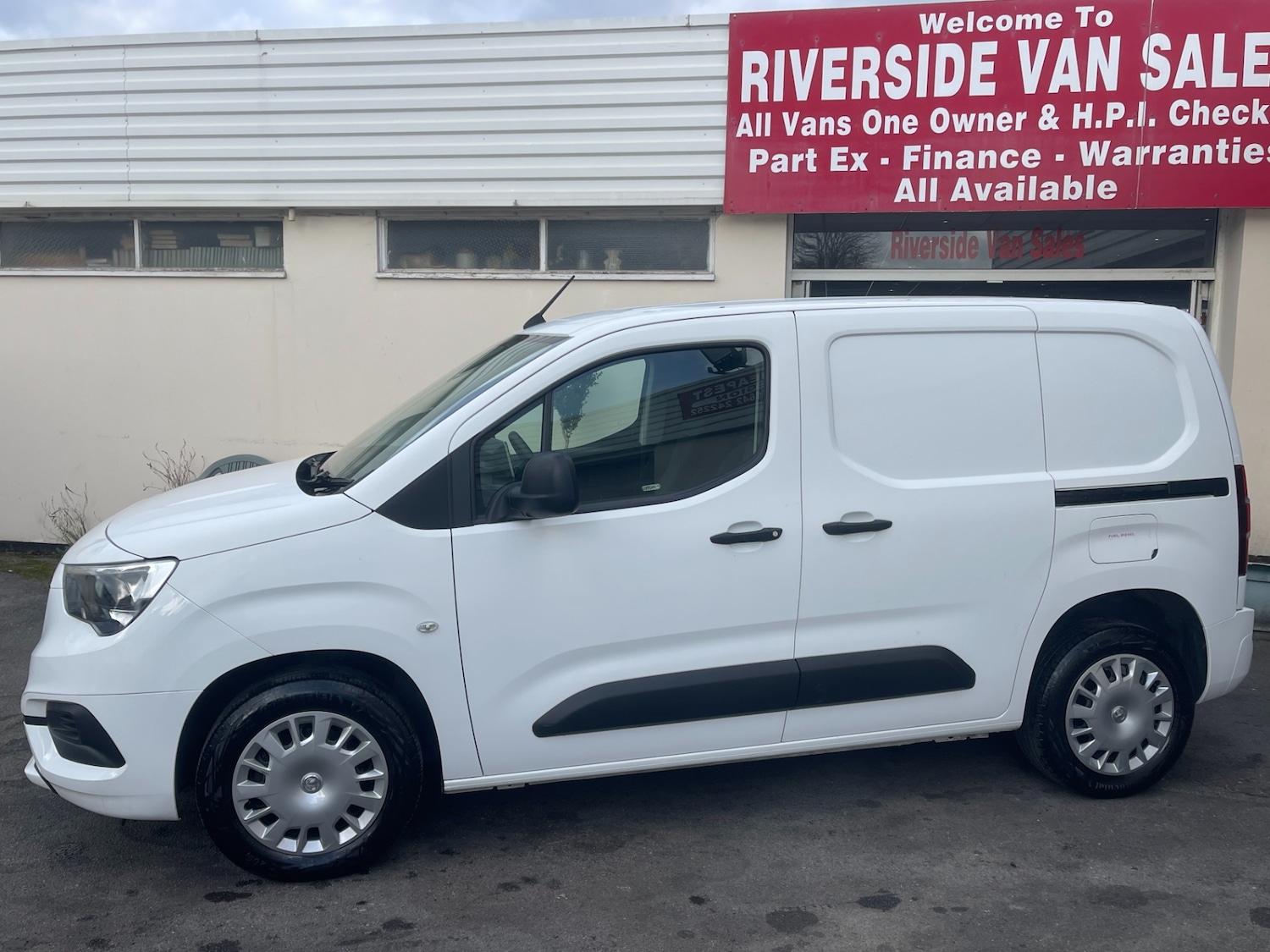 Used Vauxhall Combo 2020 for sale - 77591497: Photo 2