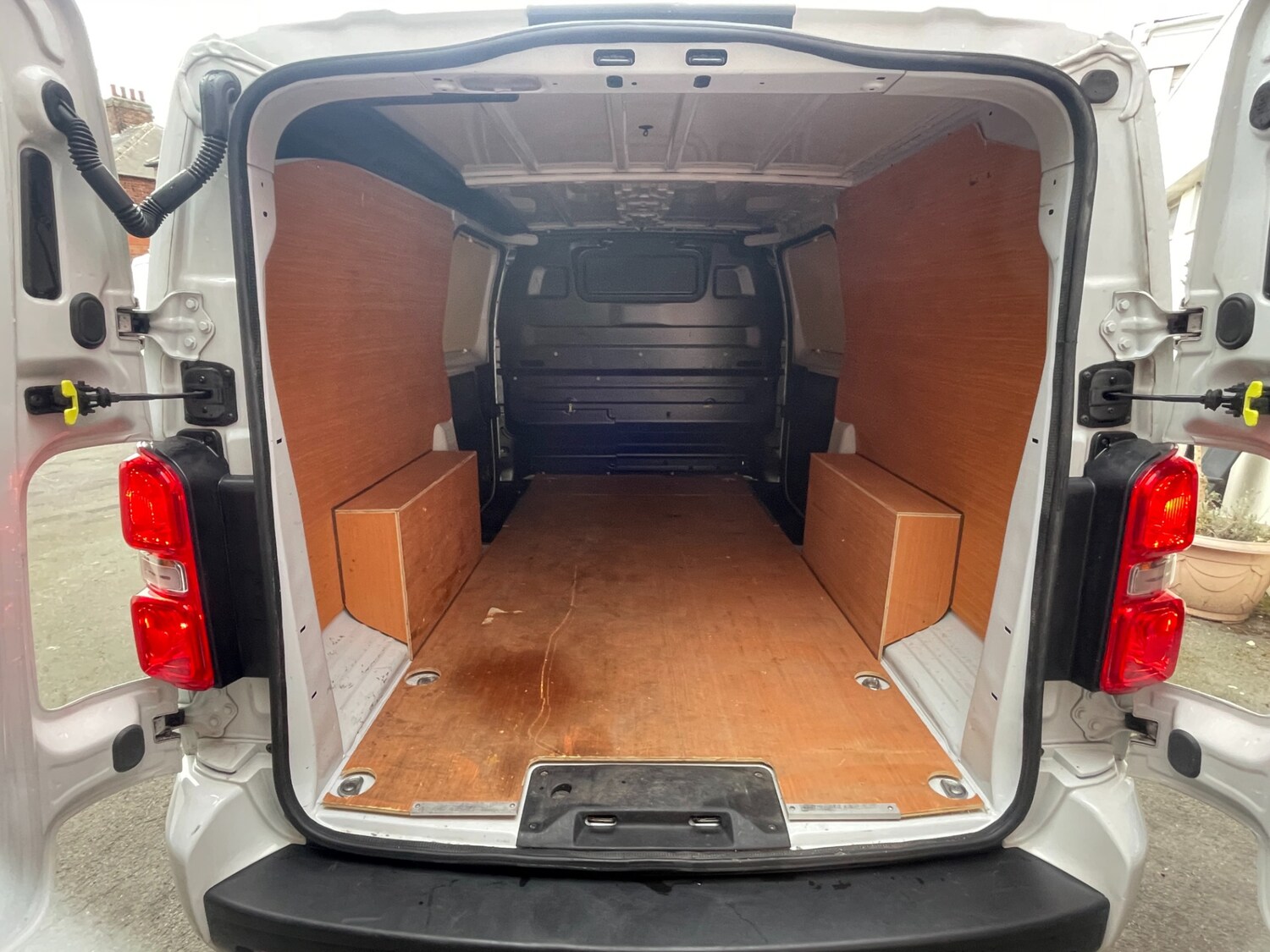 Used Vauxhall Vivaro 2023 for sale - 77902079: Photo 10