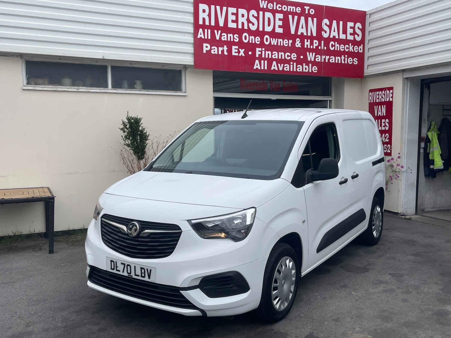 Used Vauxhall Combo 2020 for sale - 76309753: Photo 1