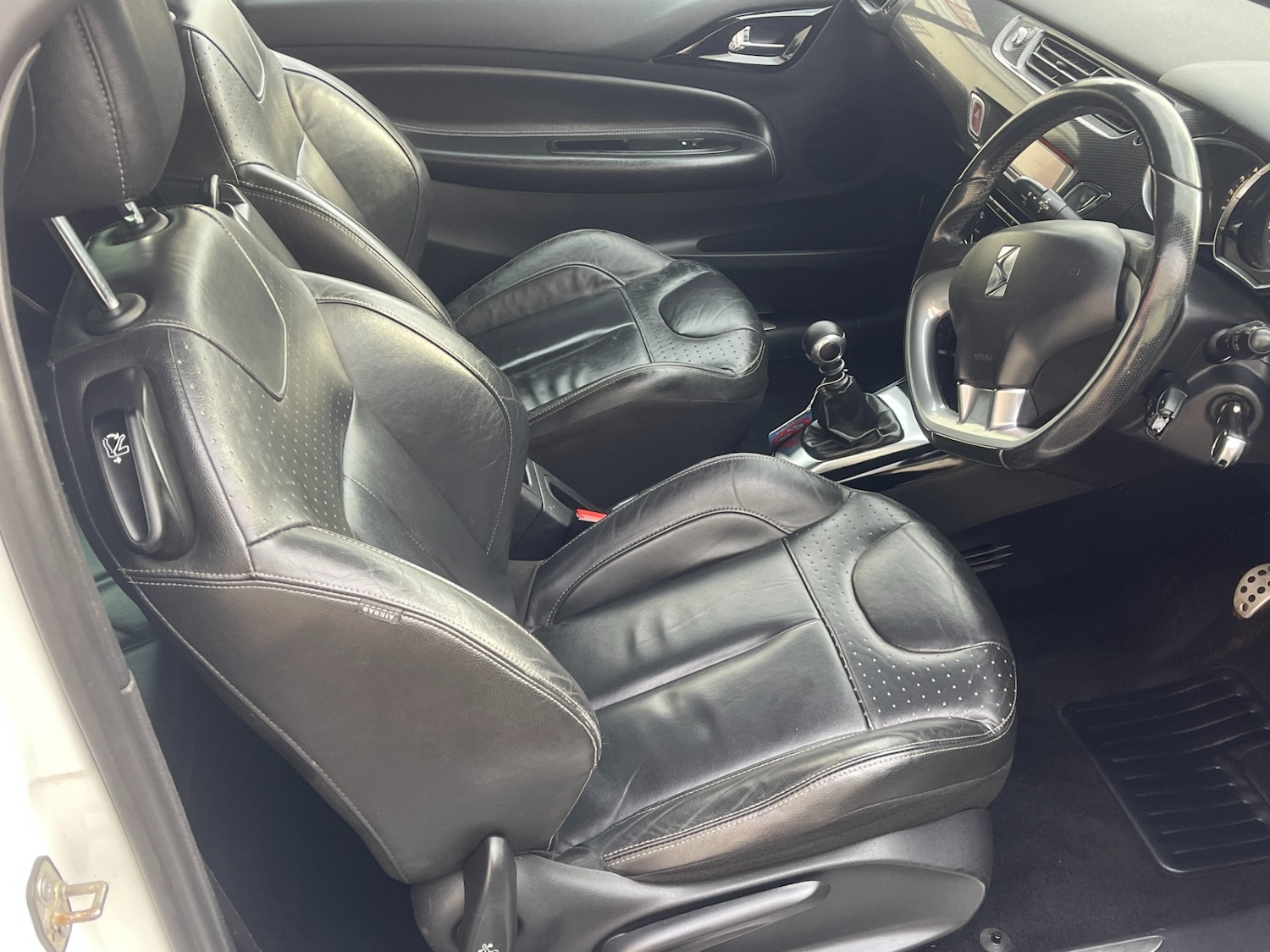 Used Citroen DS3 2012 for sale - 76374162: Photo 7