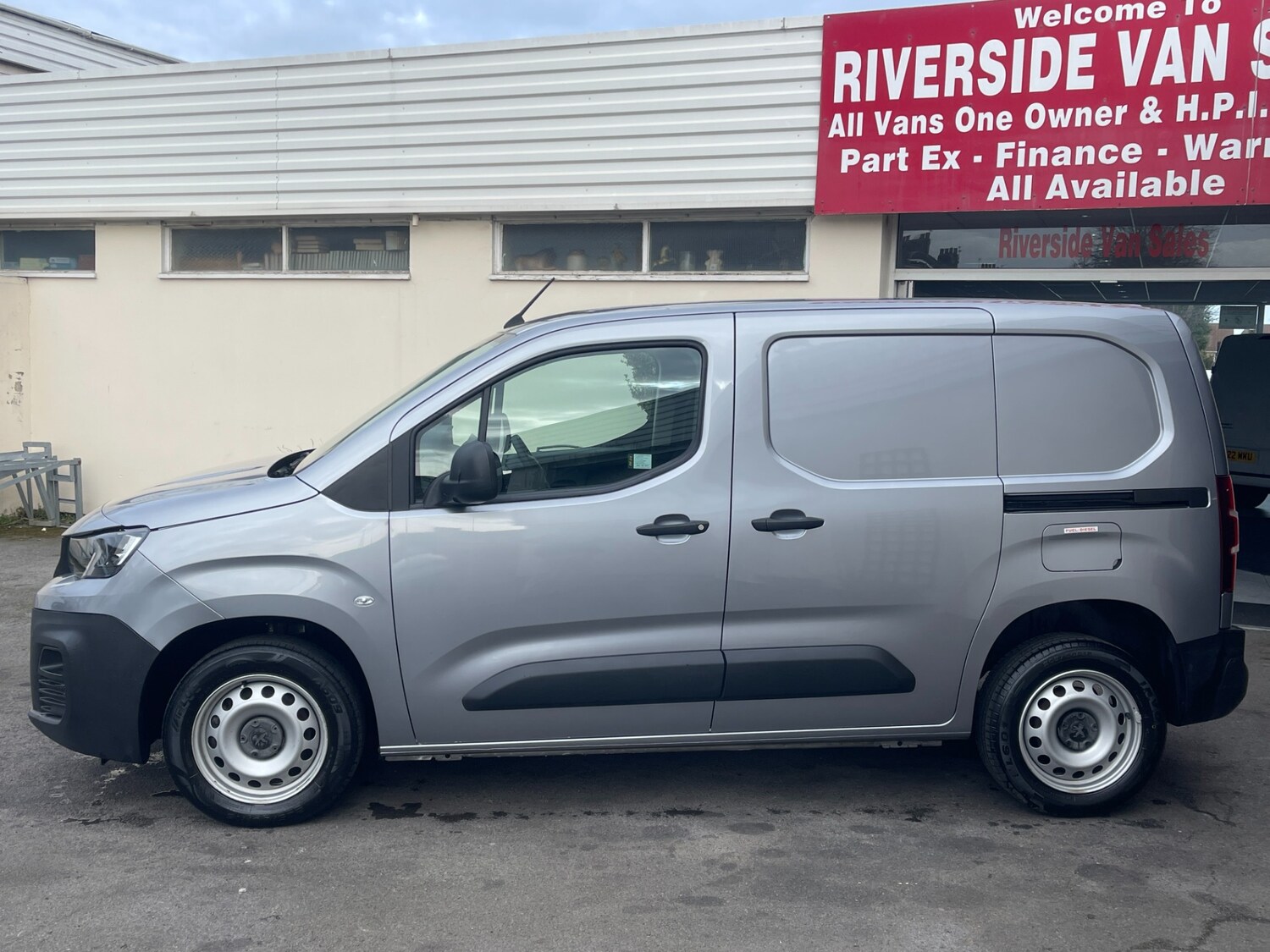 Used Peugeot Partner 2023 for sale - 77901023: Photo 3