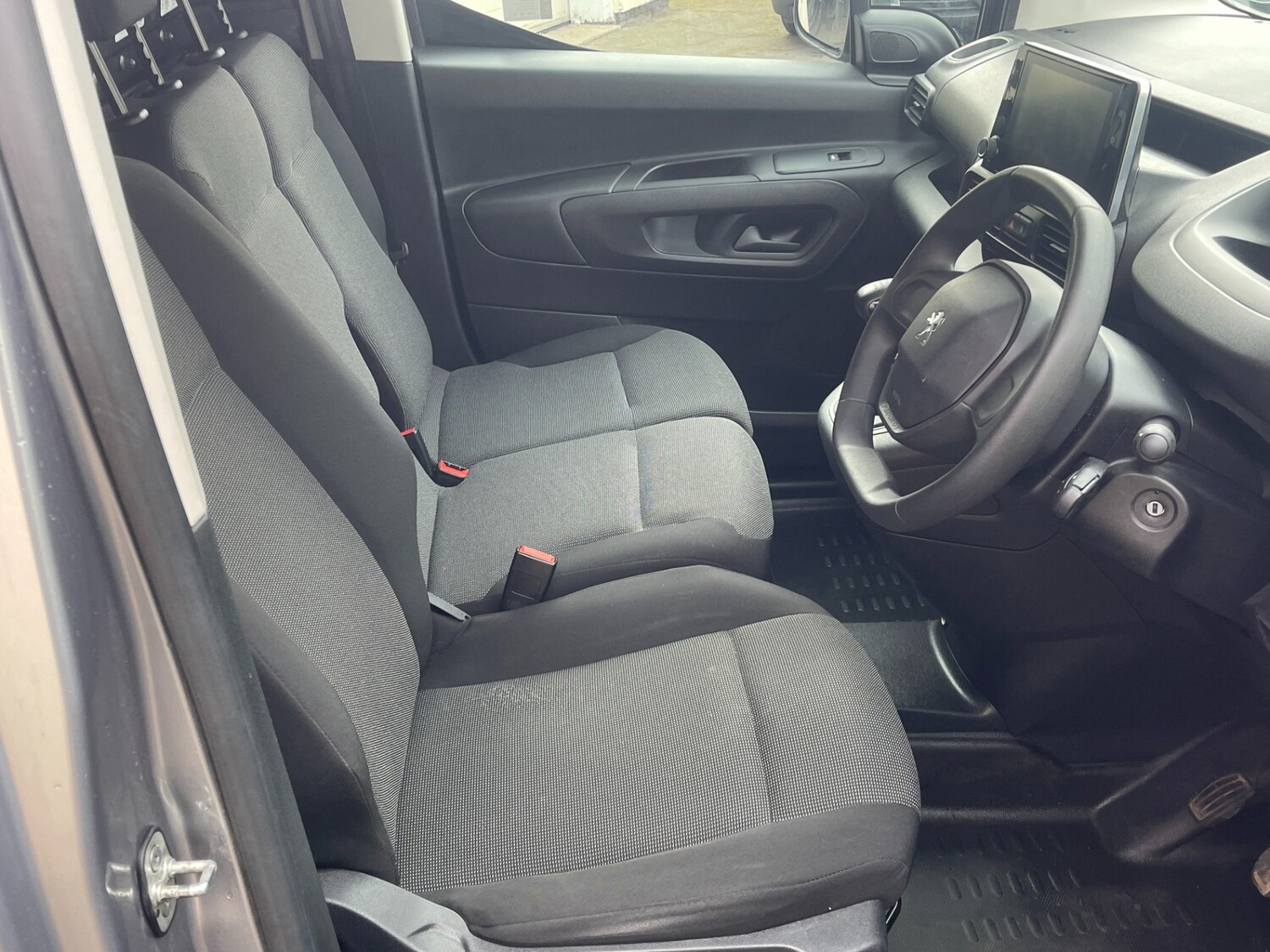 Used Peugeot Partner 2023 for sale - 77901023: Photo 9