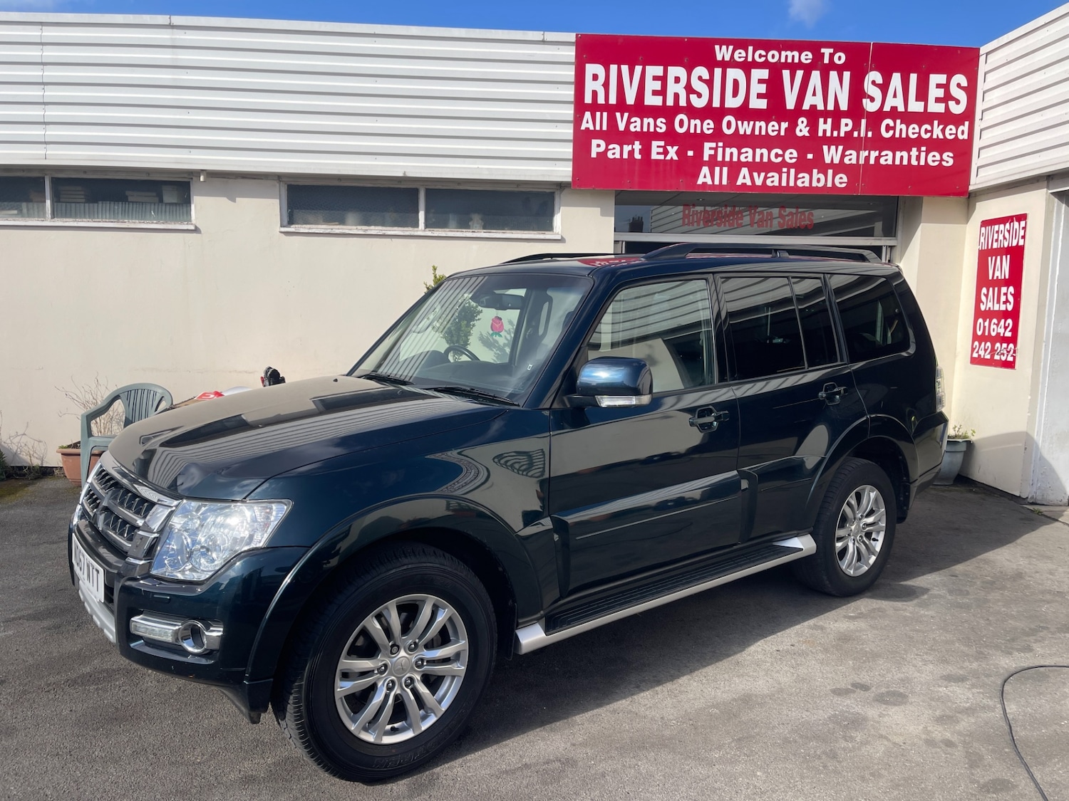 Used Mitsubishi Shogun 2018 for sale - 78040576: Photo 2